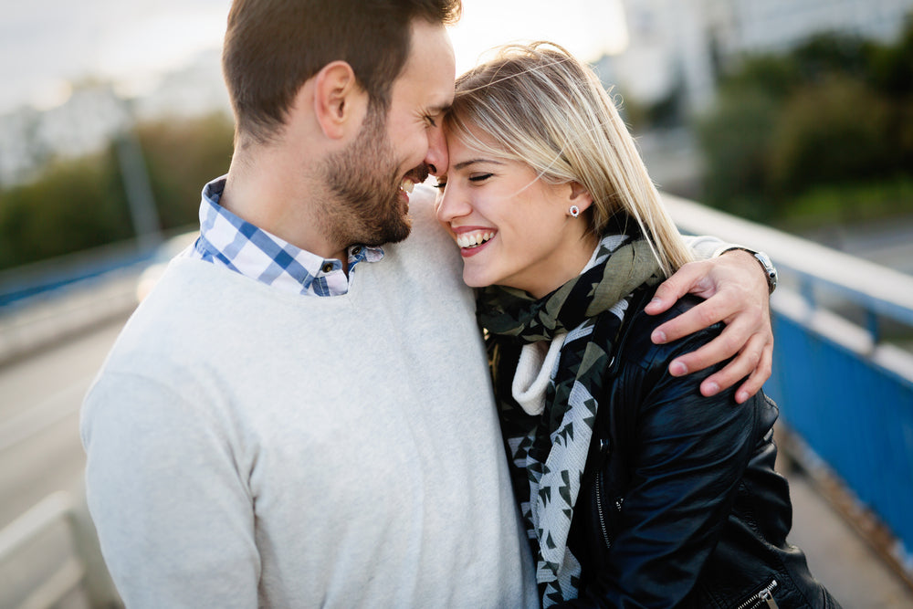 How to Make a Great First Impression on a First Date in 2026